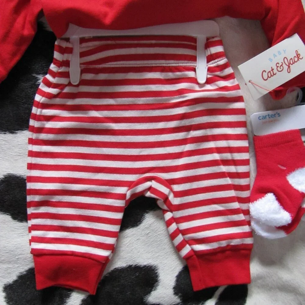 CAT & JACK CHRISTMAS 2 PIECE SET  NWT NB